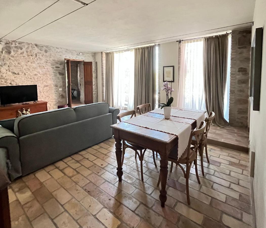 Le Mansarine Charme B&B Castellaro  Ngoại thất bức ảnh